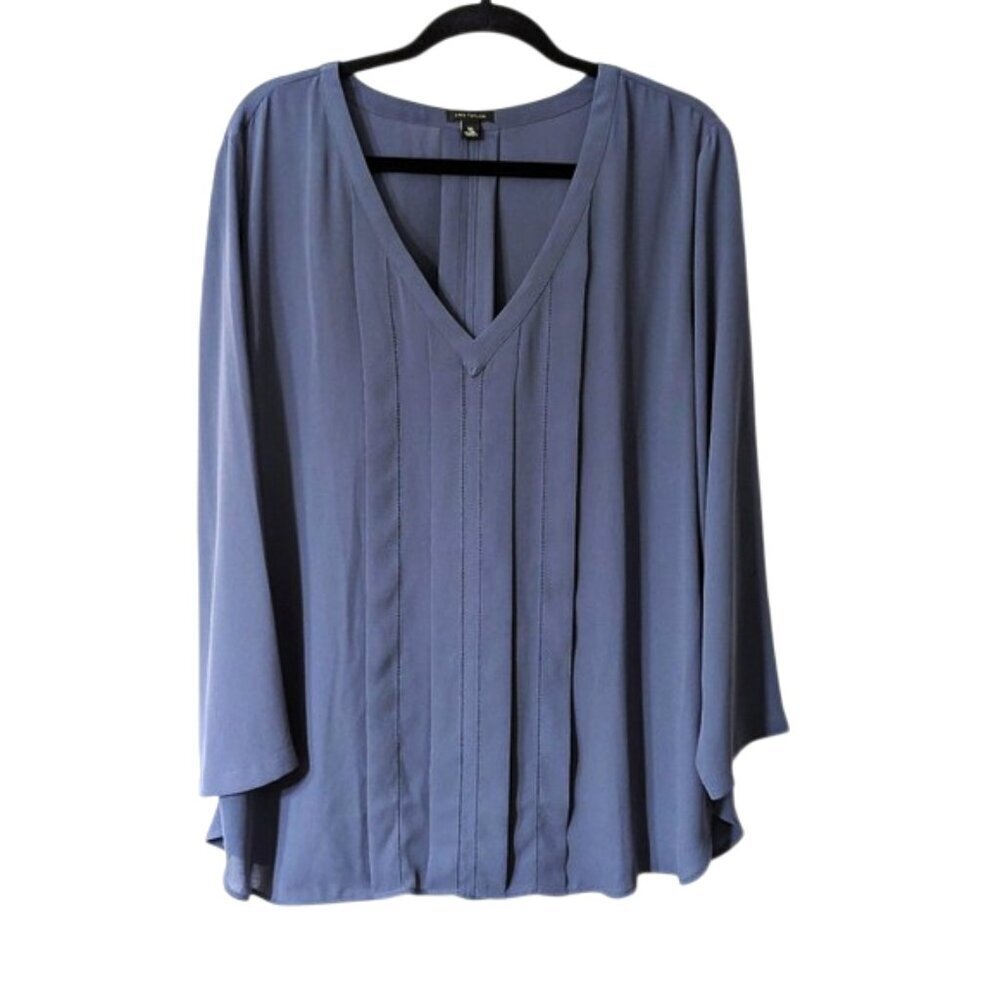 Ann Taylor V Neck Long Sleeve Blouse Blue Size XL